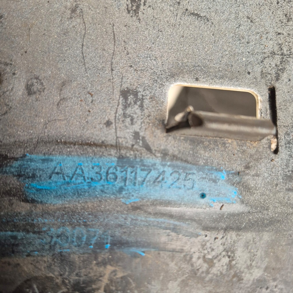 Peugeot 308 2 2 13-17 бампер перед передний aa36117425 Доставка