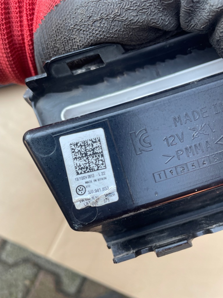 Vw passat b9 led протитуманна фара праві 3j0941654a gielda Оригінал