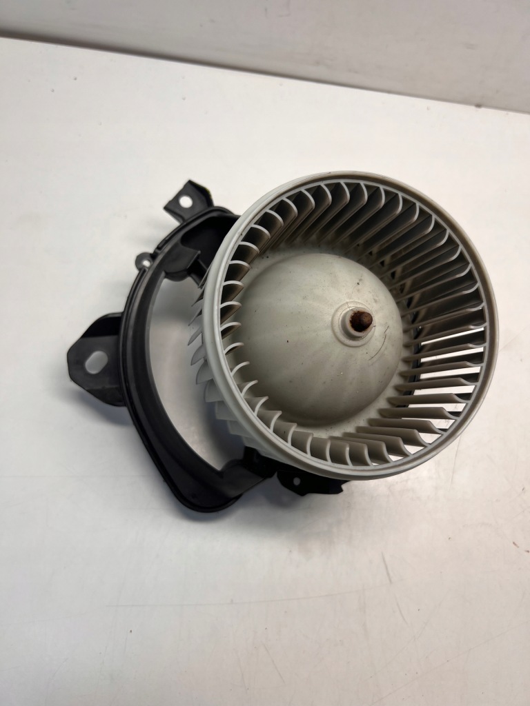 Купить Opel corsa e 15r воздуходувка обдув 13293624