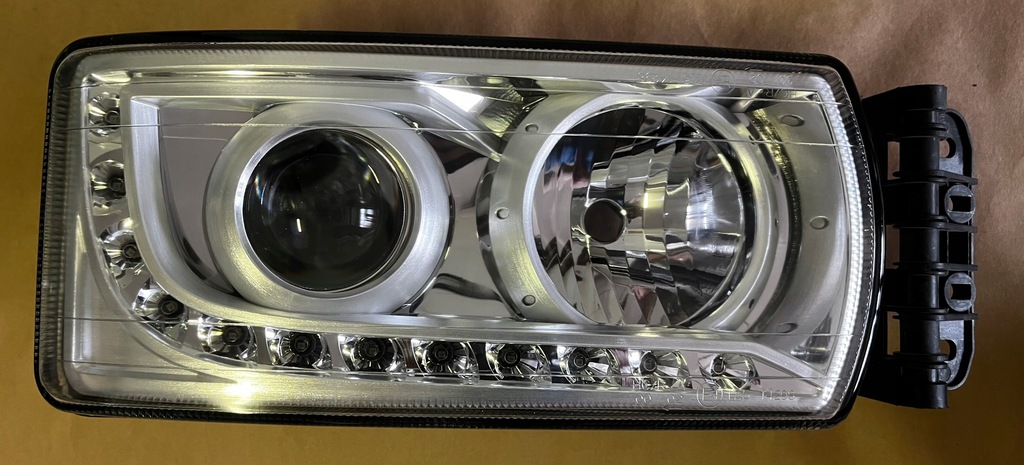 фото №1, Лампа фара ксенон iveco stralis hi way led правая