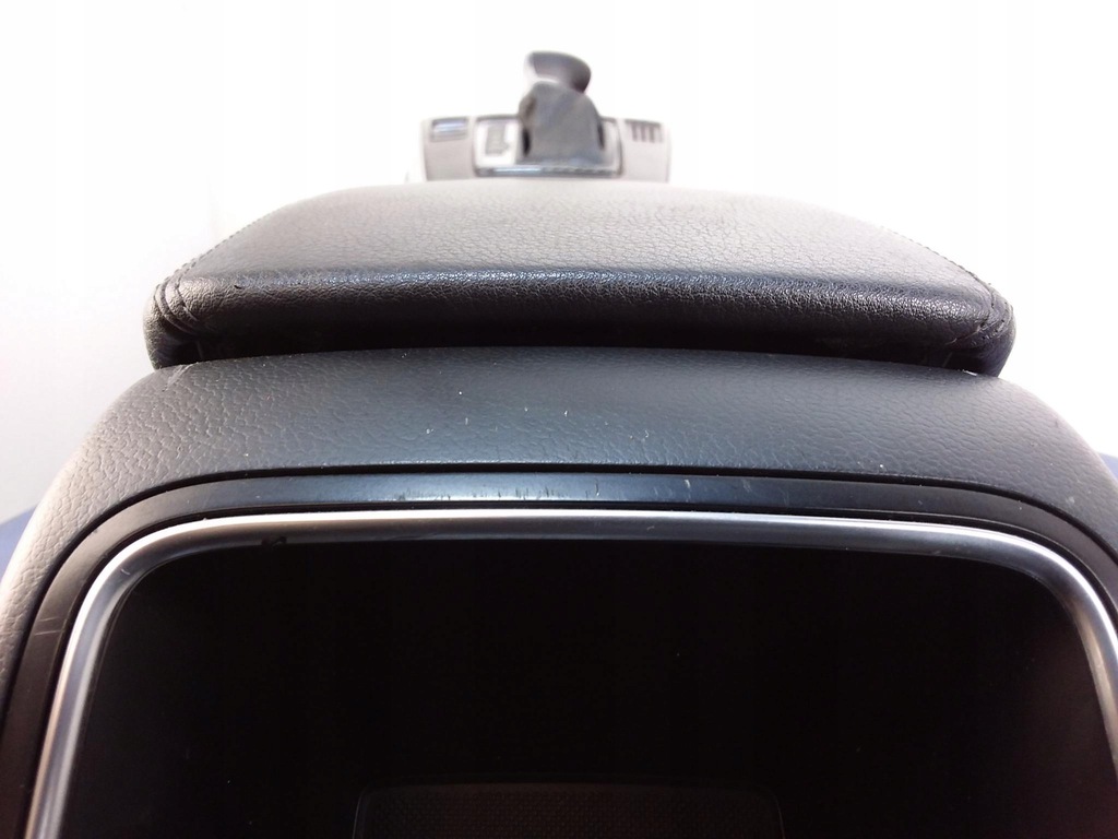 фото №4, Audi a4 b8 lift подлокотник туннель средний кожа