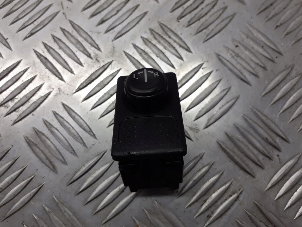 фото №1, Панель управление регулировки зеркал almera tino