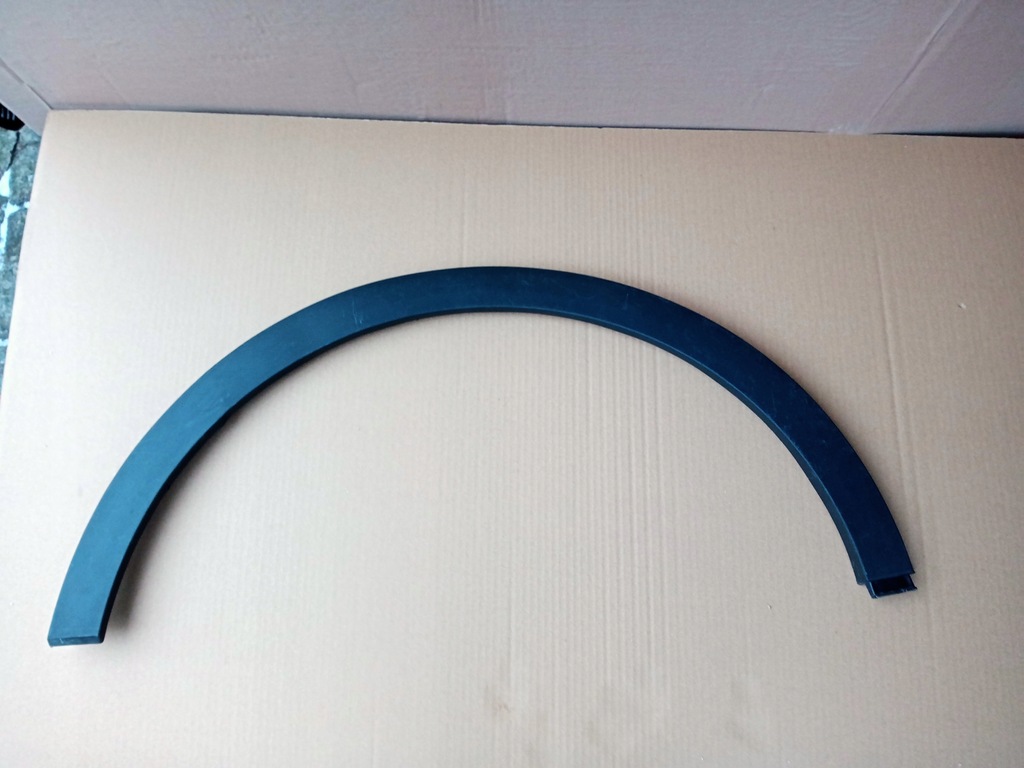 фото №1, Hyundai bayon права молдинг крила задня