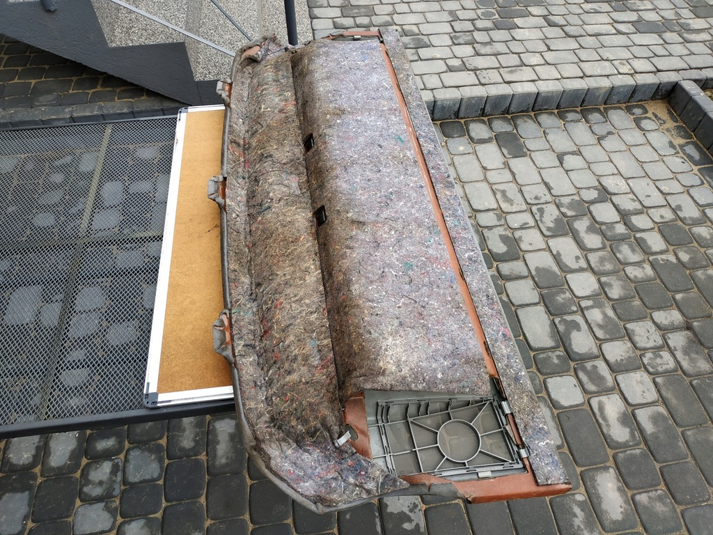 фото №10, Полиця задня задня mercedes 124 w124 sedan підголівники 1246900049