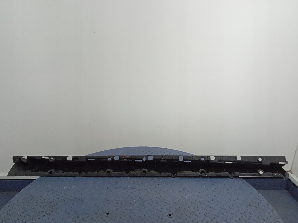 фото №6, Bmw x5 e70 кронштейн кронштейн порог левый 7207197