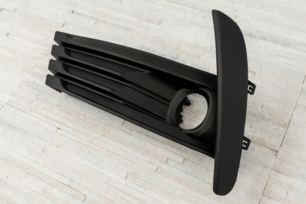 фото №11, Заглушка протитуманної фари ліва toyota corolla xi e16 -19