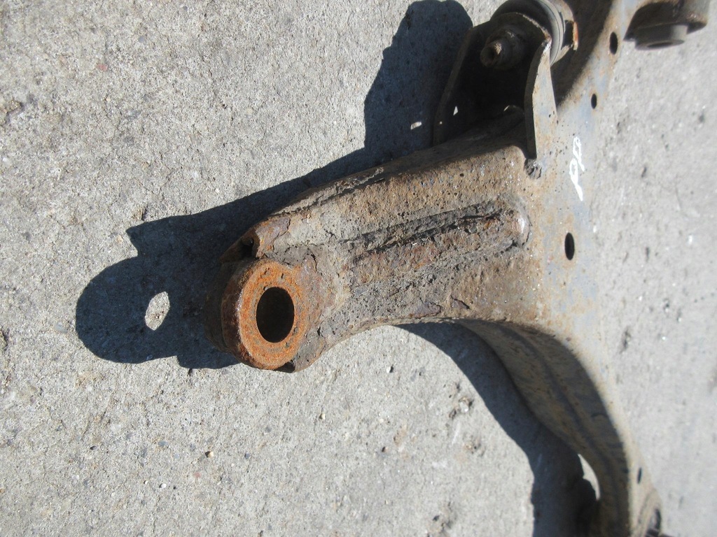 фото №7, Honda civic vii 5d hb 1.4 16v 90 km d14z6 важіль перед лівий