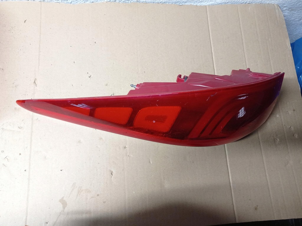 фото №6, Лампа правий задня kia sportage 3 europa