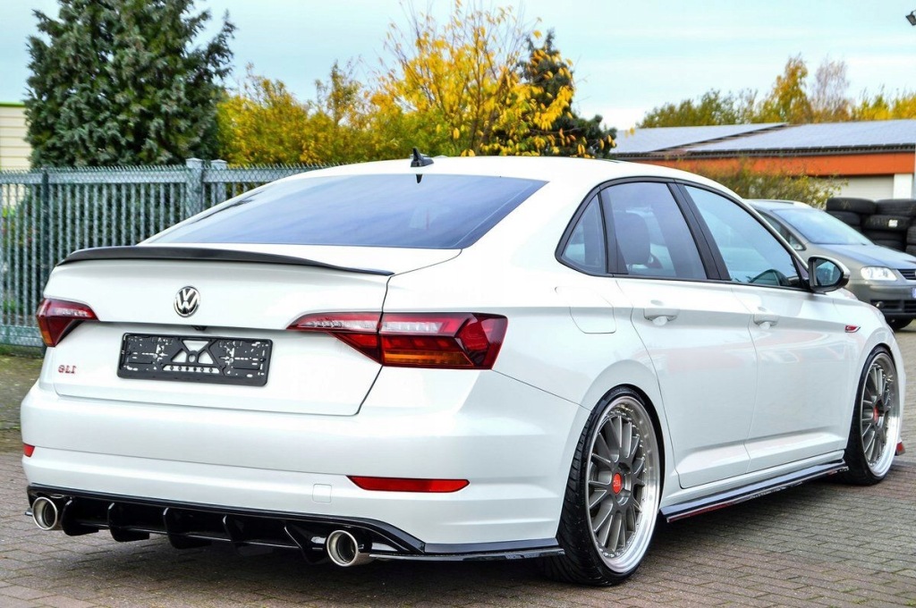 Sport задня бампер дифузор addon with ribs / fins до vw jetta 7 gli 19-22 Доставка