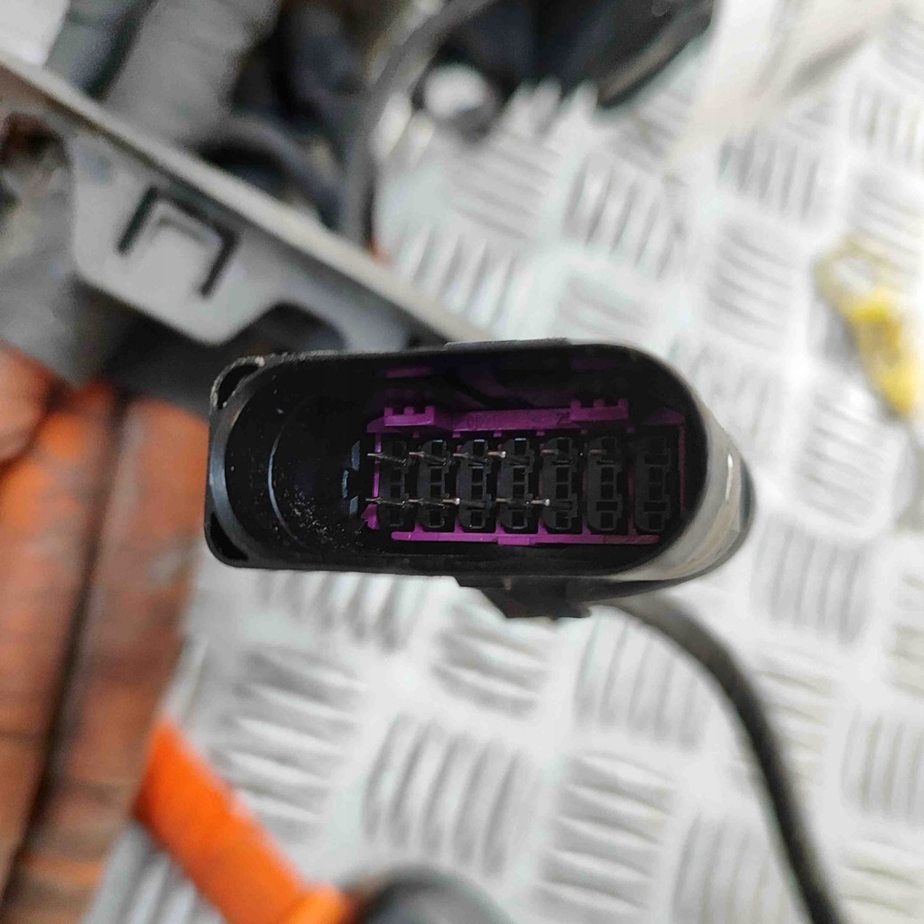 фото №8, Кабель заряджання акумулятора audi e-tron gen 4kl971093l 32233800 300kw 2020