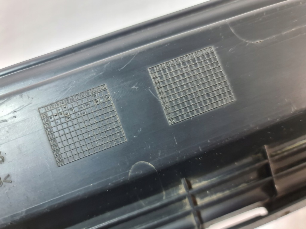 Audi a3 8v7 кабріолет  кронштейн поріг праве  8v7854536 Ціна