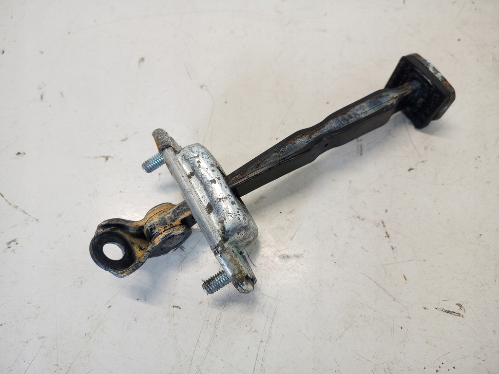 фото №1, Ограничитель дверь правый перед kia optima iii