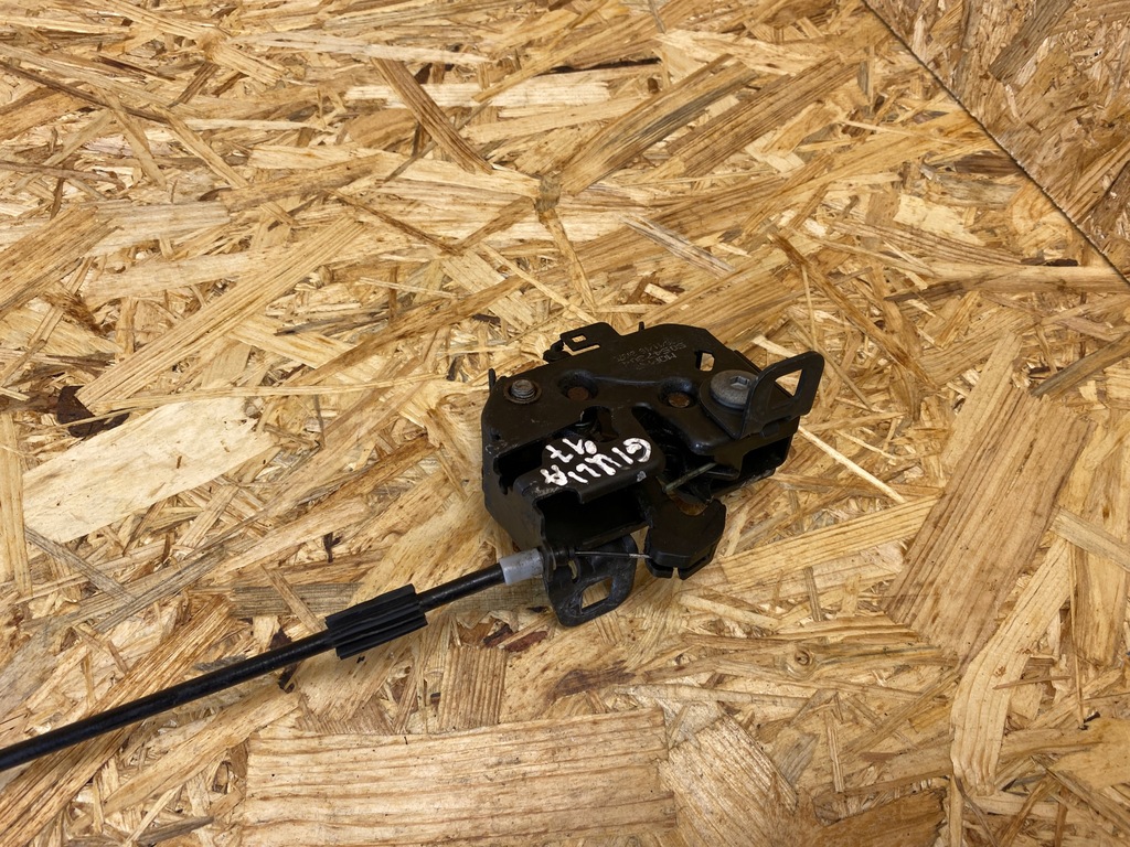 фото №8, Замок засов крепление капот alfa romeo giulia 50547304 2016-