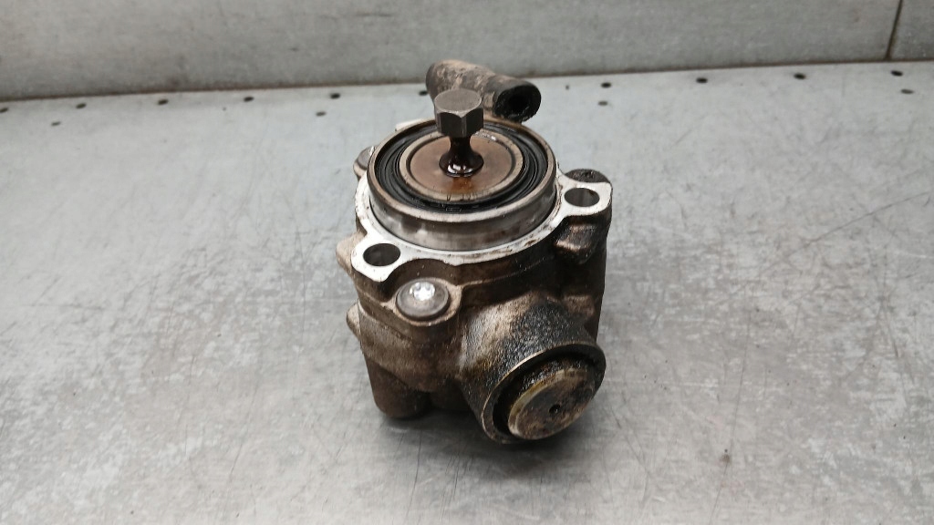 Насос топлива opel vectra c 2.2b 02-05r универсал 24465785 Оригинал