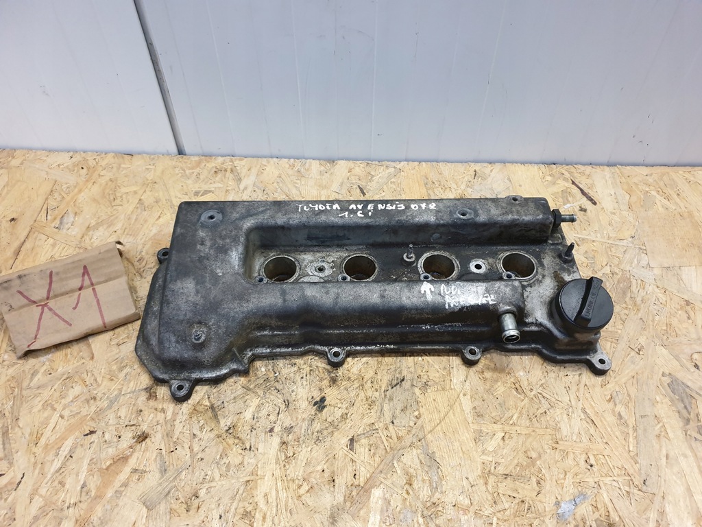 фото №1, Крышка клапанов toyota avensis 1,6