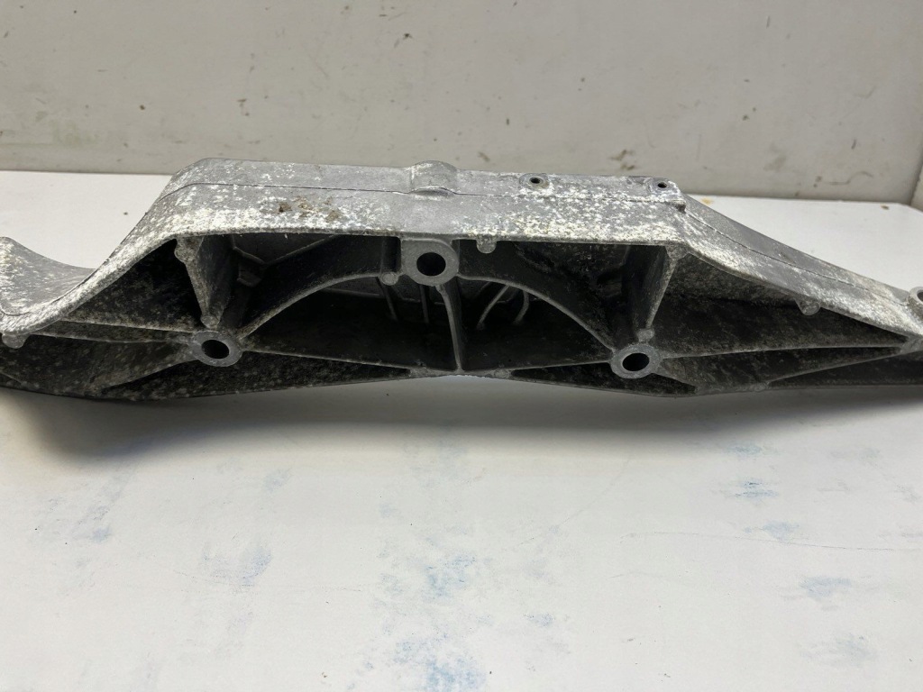 Bmw x1 f48 f49 2021 кронштейн / кронштейн перегородка центральной с Разборки