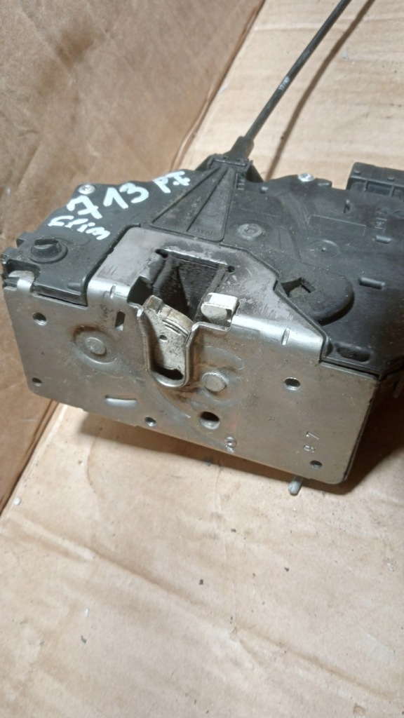 фото №4, Opel corsa d замок двері задня правий 6 pin