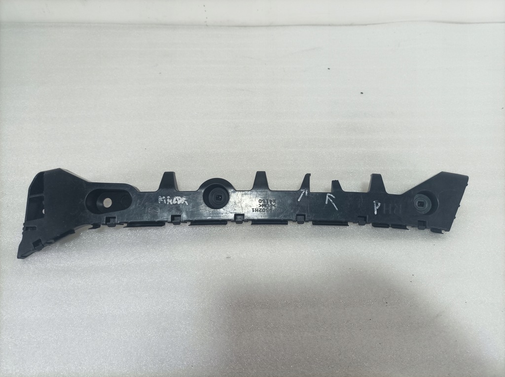 фото №1, Mazda vi напрямна бампера правий задня