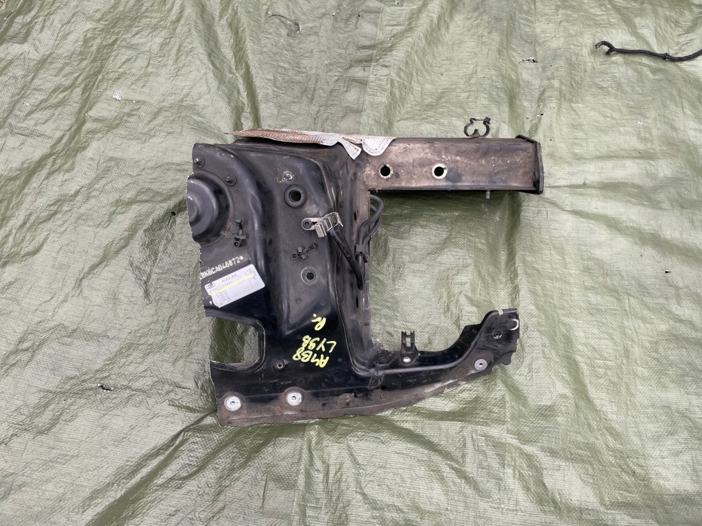 фото №1, Права лонжерон чверть носик audi a4 b8 lz9y