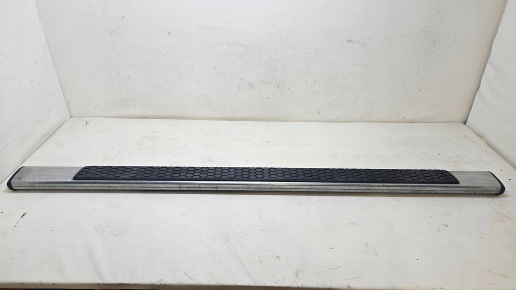 фото №1, Молдинг порог порог подножка левый dodge ram 2009-2018 rok 68144267ac