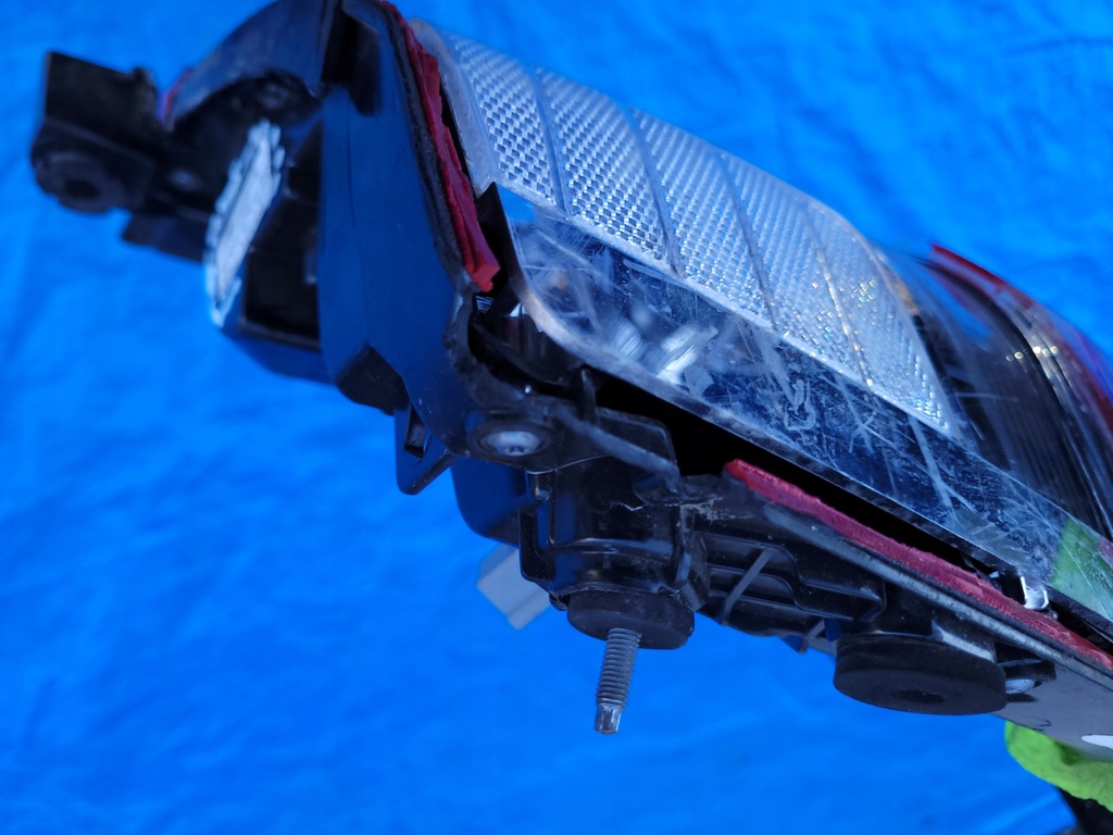 фото №9, Volvo xc90 ii | лампа правая задняя задняя led europa 31655916