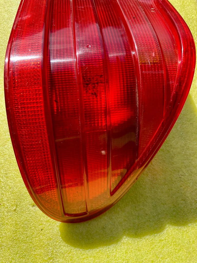 фото №1, Mercedes-benz w210 лампа задняя правая