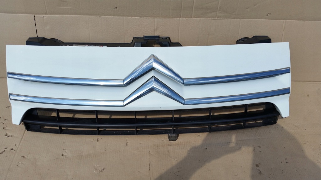 фото №1, Решётка радиатора решётка радиатора citroen jumpy ii 07-13 оригинал