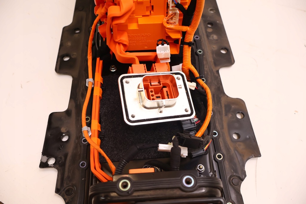 фото №7, Volvo v60 ii 2.0 t6 plug in hybrid аккумулятор 31673714