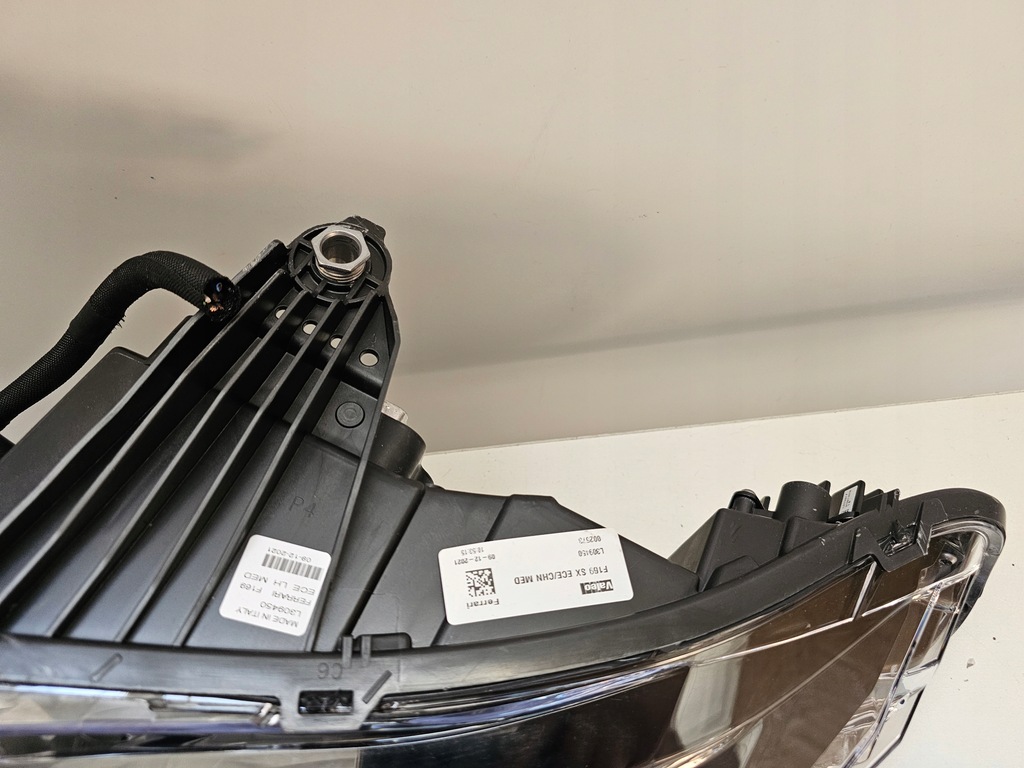 фото №10, Ferrari roma f169 лампа левая перед 934859 .