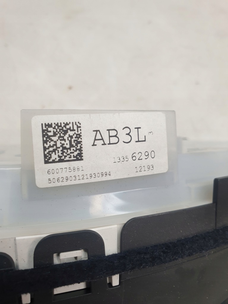 фото №11, Opel zafira c 12-16 cdti счетчик приборы перед 13356290 ab3l