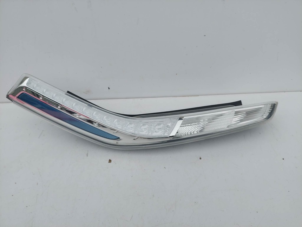 фото №1, Nissan leaf i лампа левая задняя задняя led