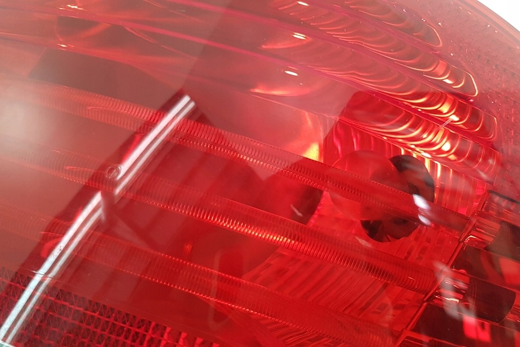 фото №11, Лампа права задня bmw 1 coupe e82 6321486981001 2010