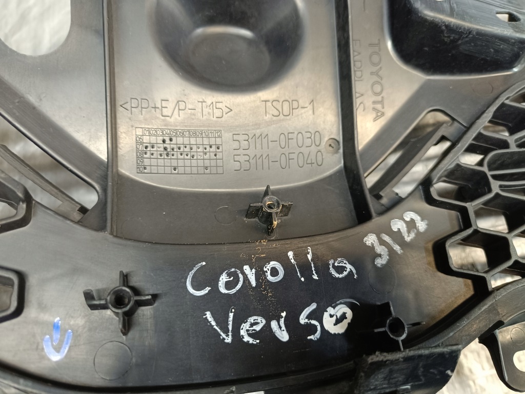 фото №9, Corolla verso ii решітка радіатора решітка радіатора бампера перед 53111