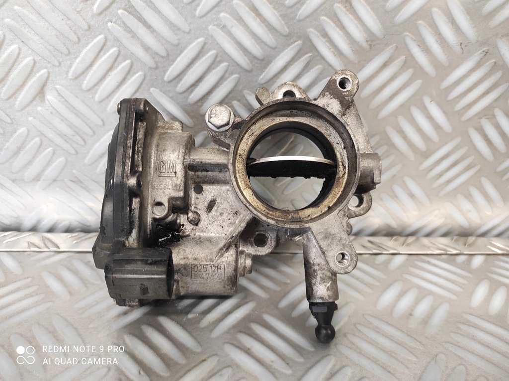 фото №1, Opel оригинальный номер 55564164 дроссельная заслонка