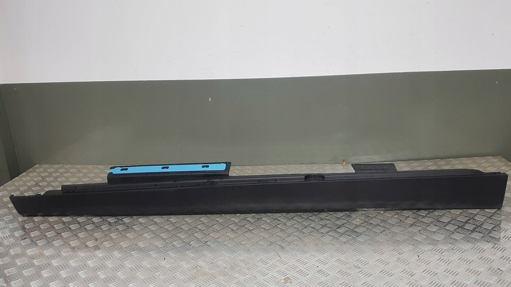 фото №1, Mini clubman f54 молдинг накладка порог левая