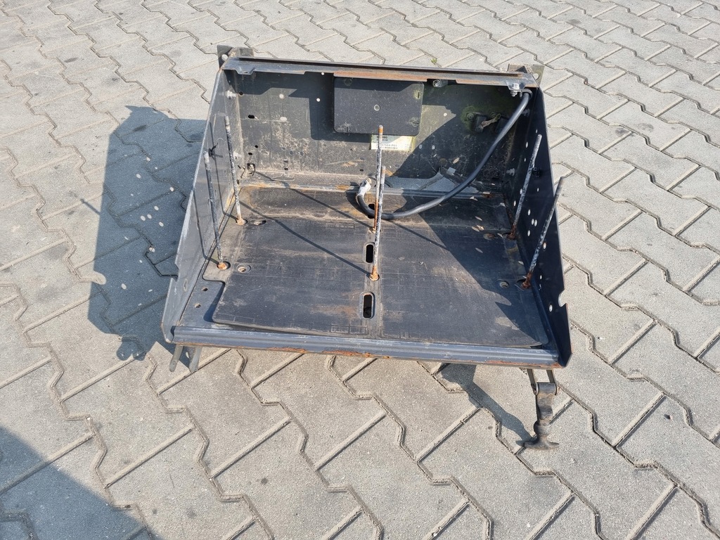 фото №1, Основание кронштейн коробка аккумуляторов renault dxi volvo fh fm