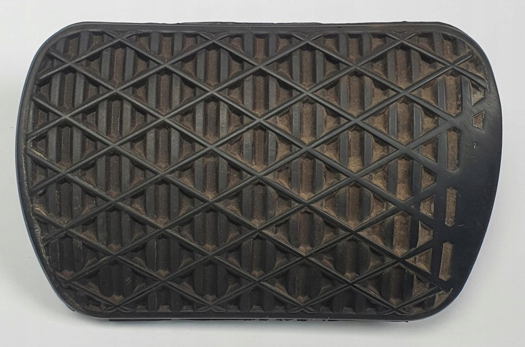 фото №1, Резиновый элемент накладка na педаль тормоза mercedes w220 1232910082