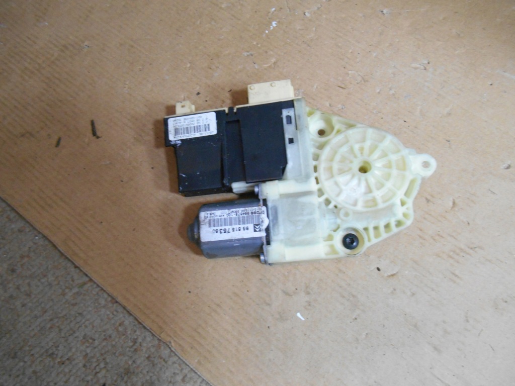 Купити Моторчик скло правий перед citroen c4 i