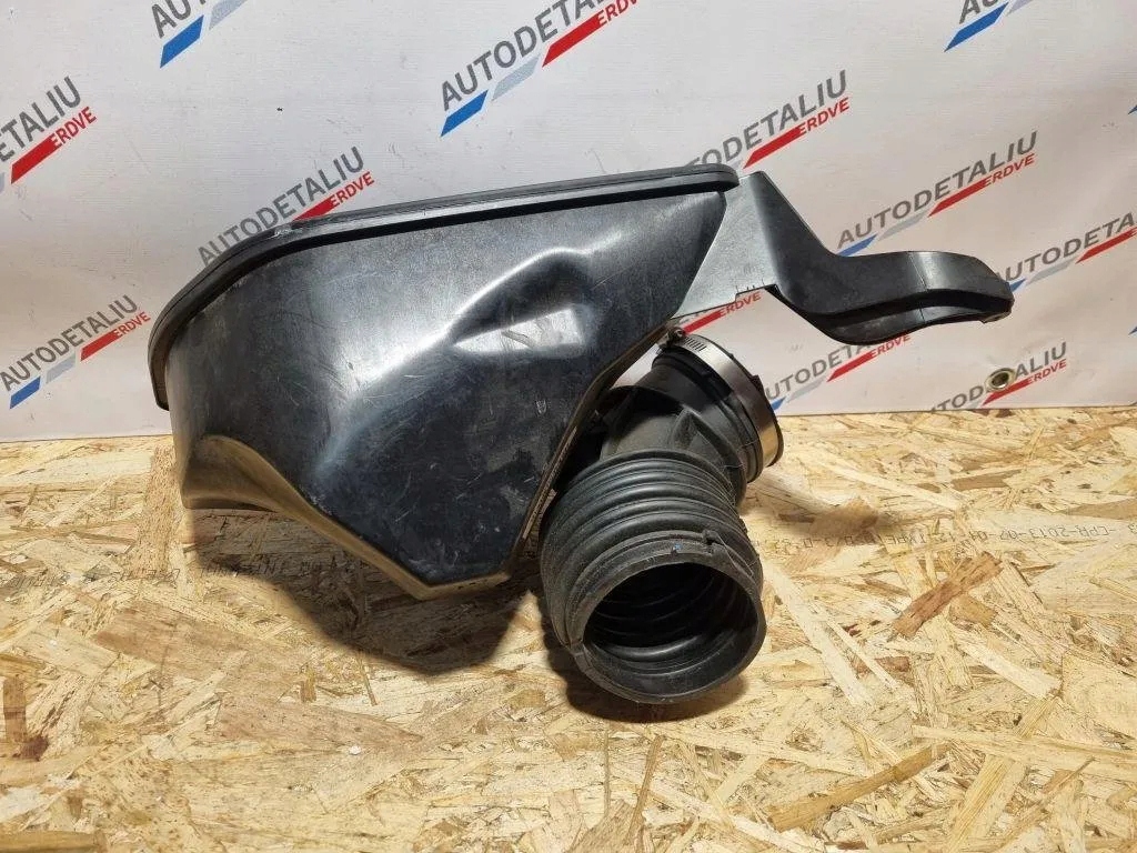 фото №10, Резонатор всмоктуючий bmw 5 g30 115643 3.0l 2018