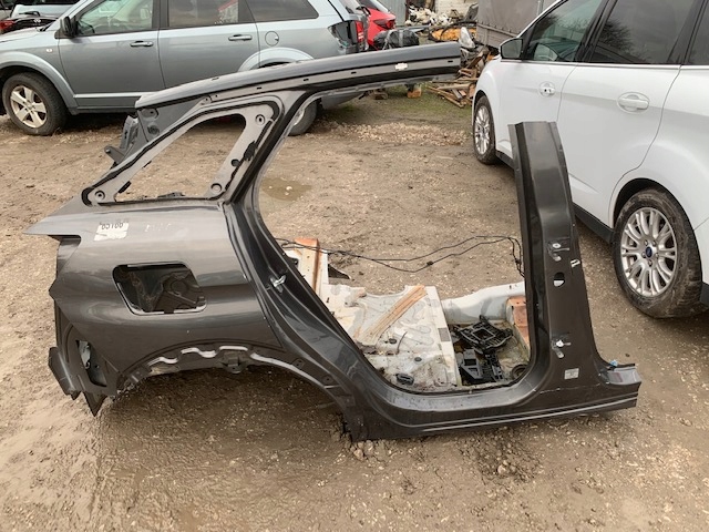 фото №1, Чверть крила правий peugeot 3008 ii 2017r evlc