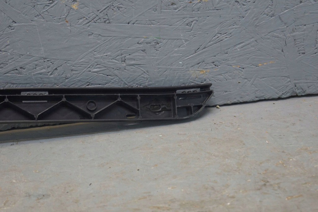 фото №6, Smart fortwo ii направляющая бампера правый задняя a4516460270 s712