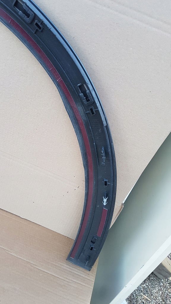 фото №10, Молдинг крыла перед левый audi e-tron