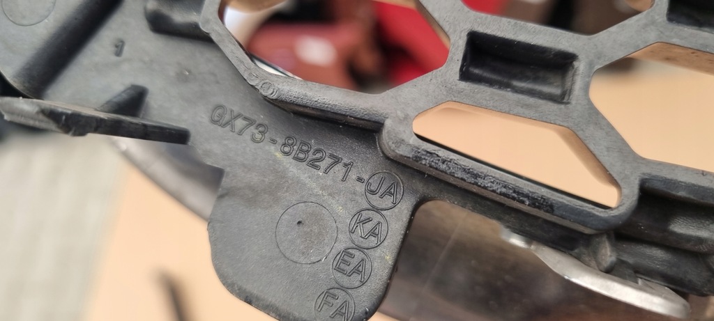 фото №10, Jaguar xe x760 решётка радиатора решётка радиатора оригинал