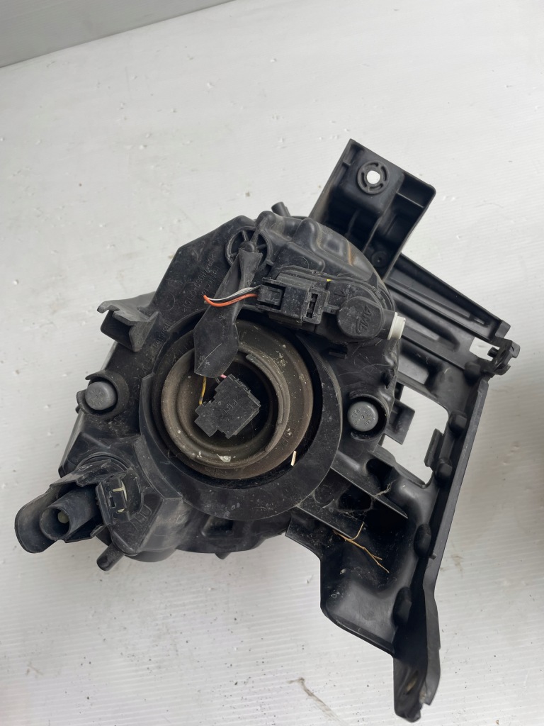 фото №5, Передні лампи nissan juke rok 2013