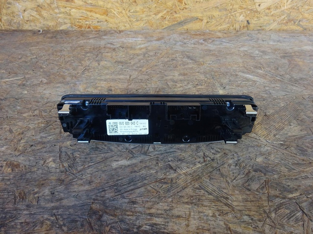 фото №10, Audi a3 8v 12-18 панель обдув кондиционера 8v0820043c