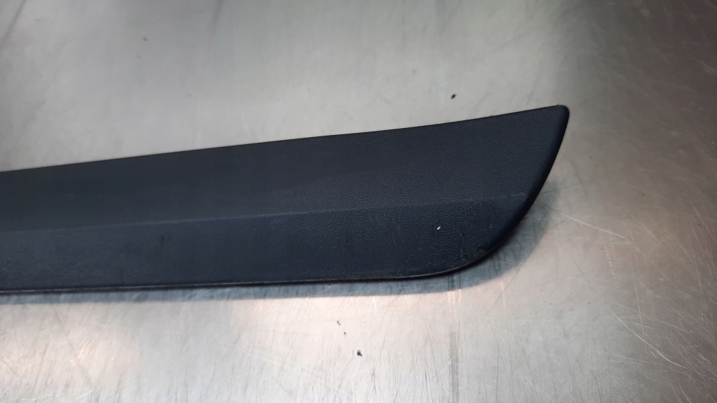 фото №5, Молдинг двері ліва задня 30661449 volvo v50 04-07r