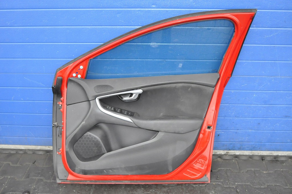 фото №7, Volvo v40 ii дверь правый перед передние комплект