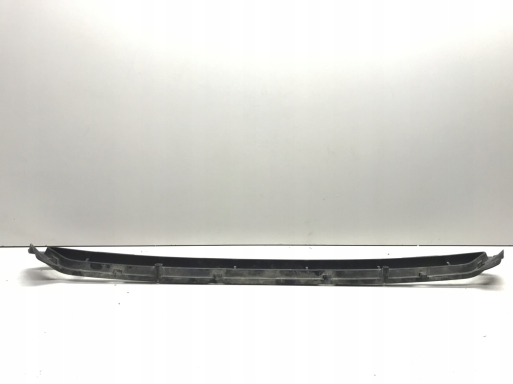 Решітка бампера середина нижній audi a4 b9 8w0807683b Зі Шроту