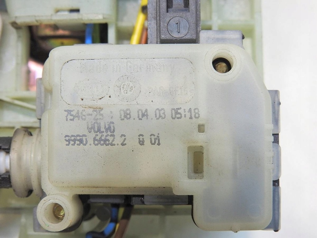 фото №7, Замок крышки volvo v70 ii 999066622