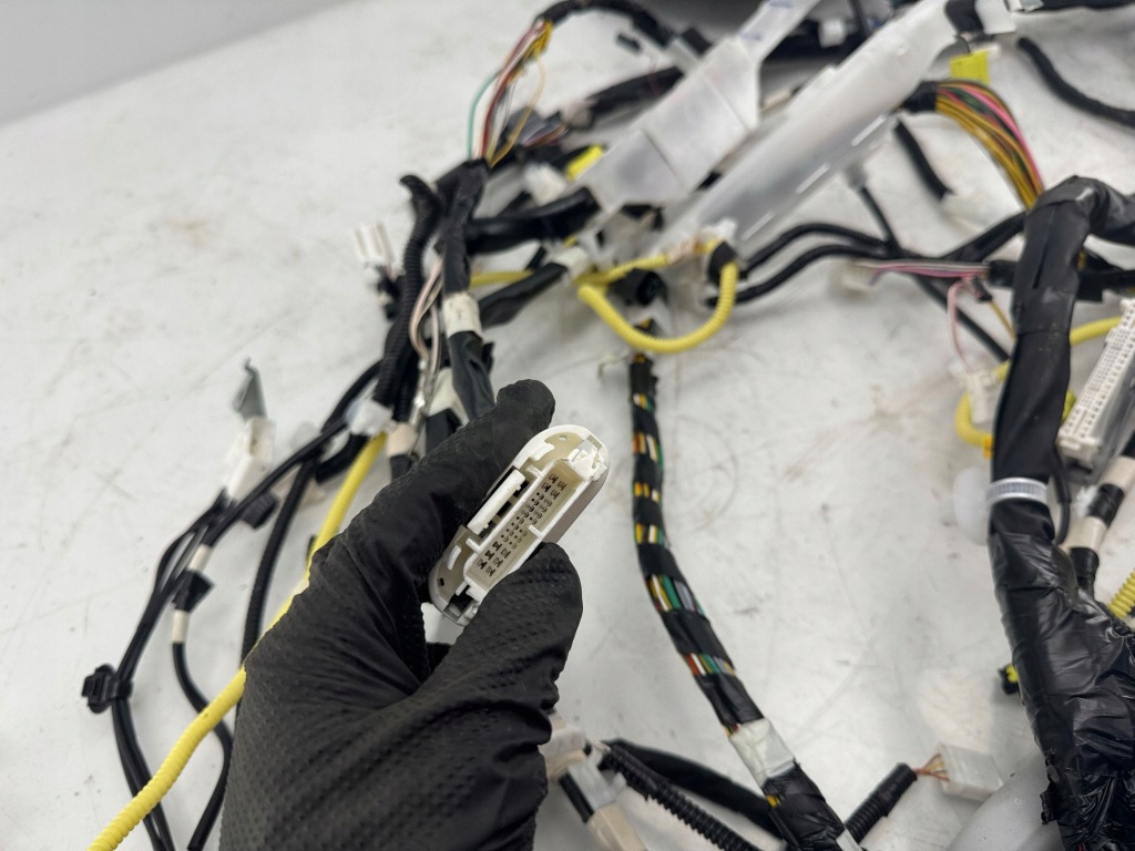 Toyota c-hr 1 2021 другая жгут трубопровод / кабели Оригинал